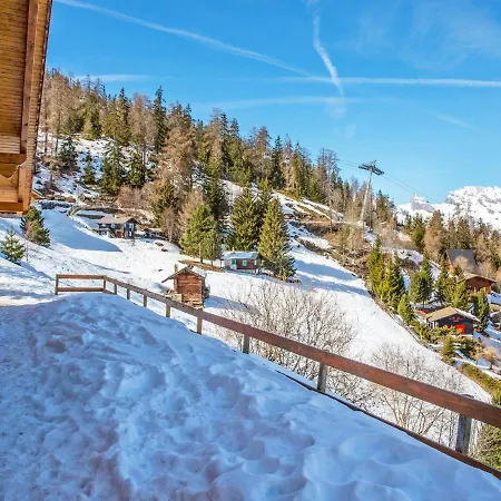 Tatil Evi Stunning Mountain View Chalet In